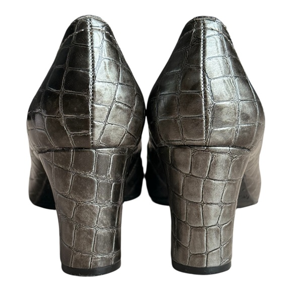 Anne Klein size 7.5 Croc-Embossed Women's Pumps Gray - Picture 5 of 8